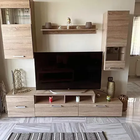 Apartment On Papanastasiou Street *